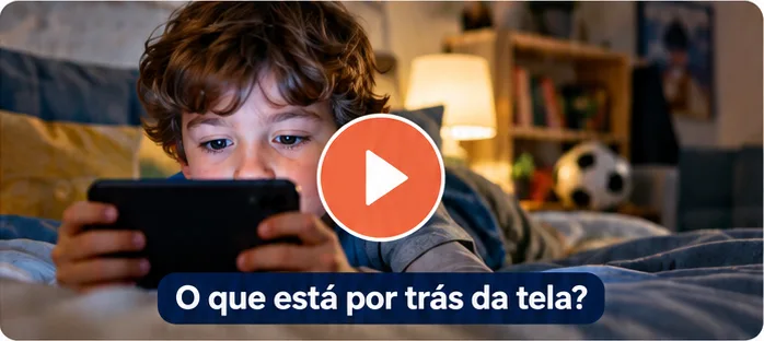 Cena ilustrativa de um menino olhando o celular na cama, com botão de reproduzir